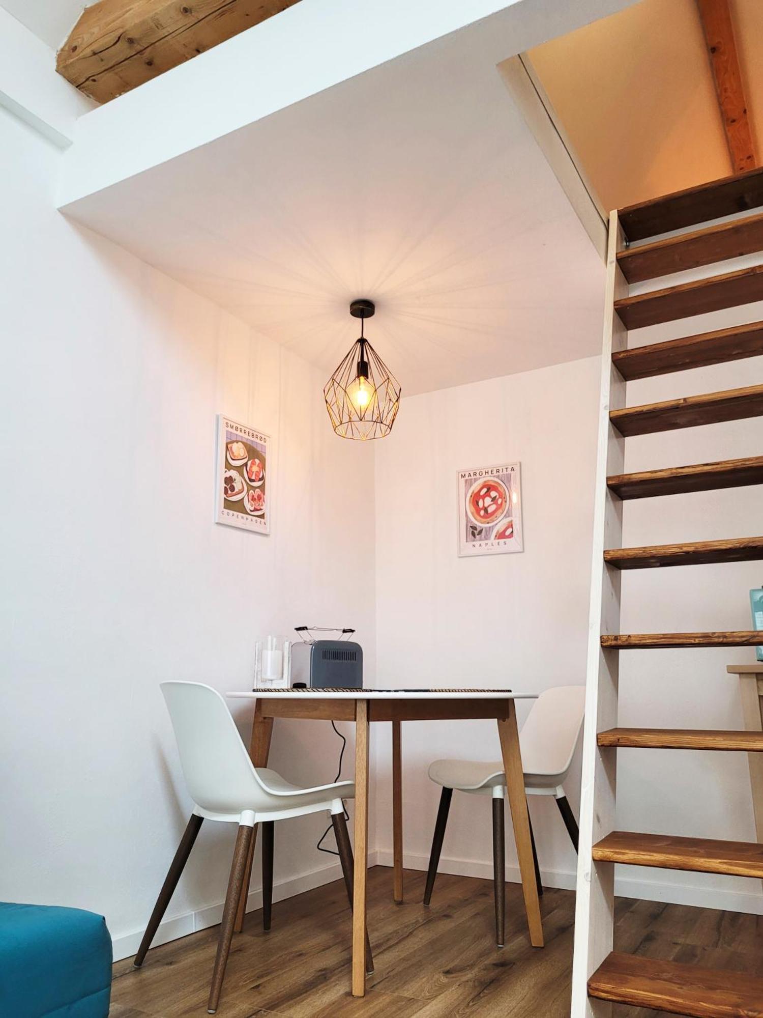 Modernes 1-Zimmer-Apartment Mit Galerie-Schlafkoje Im Skandinavischen Stil Ostenfeld  Exterior foto