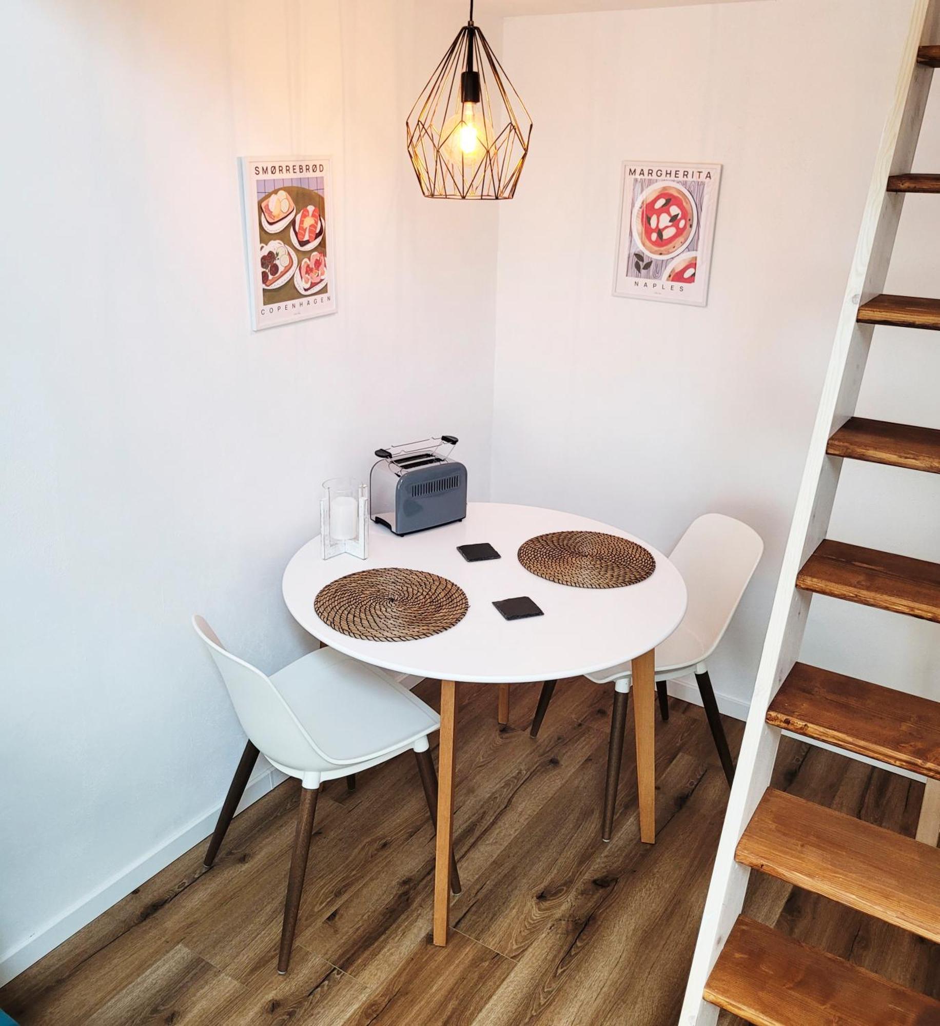 Modernes 1-Zimmer-Apartment Mit Galerie-Schlafkoje Im Skandinavischen Stil Ostenfeld  Exterior foto